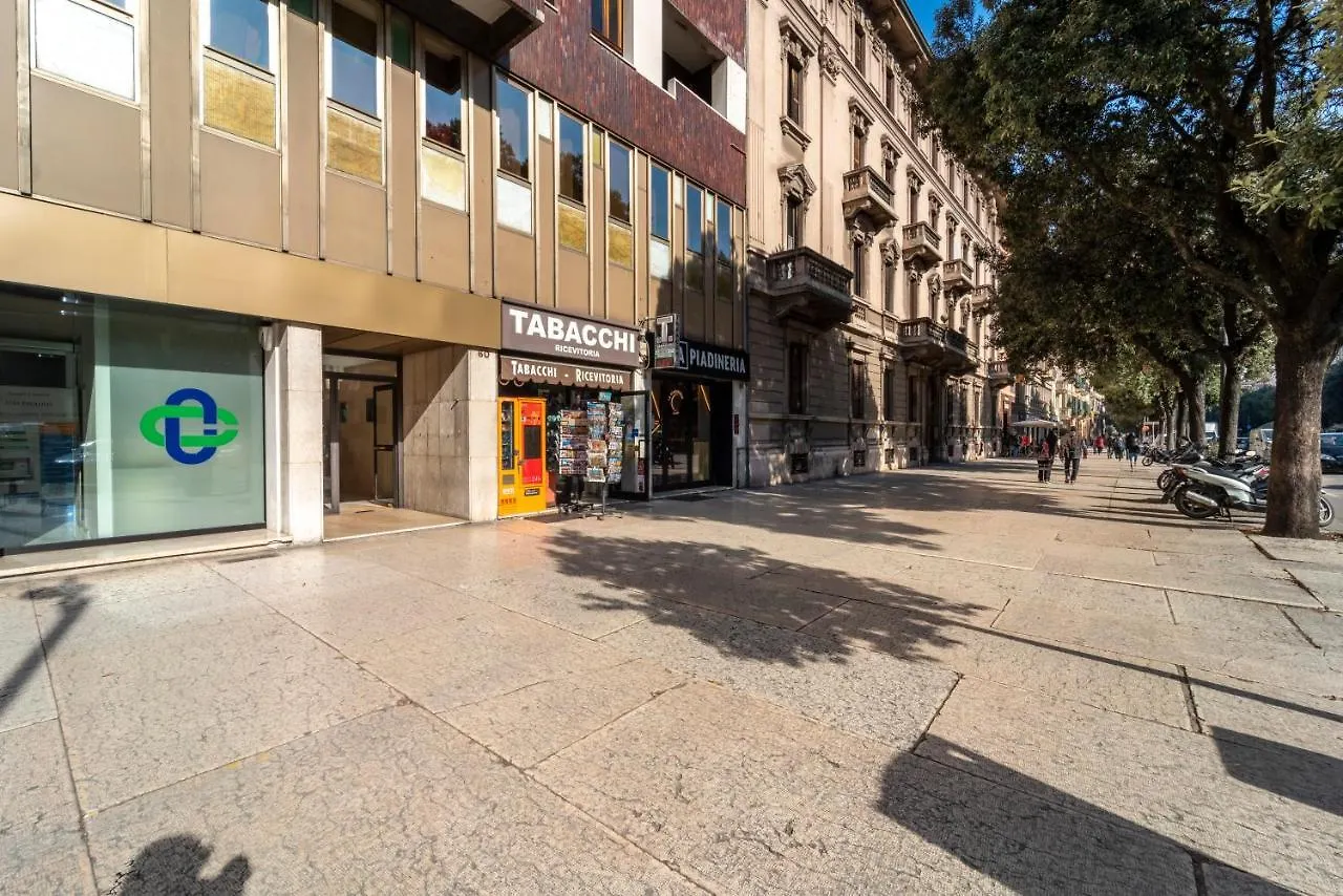 Aurelia Rooms Verona 3*,  Italy