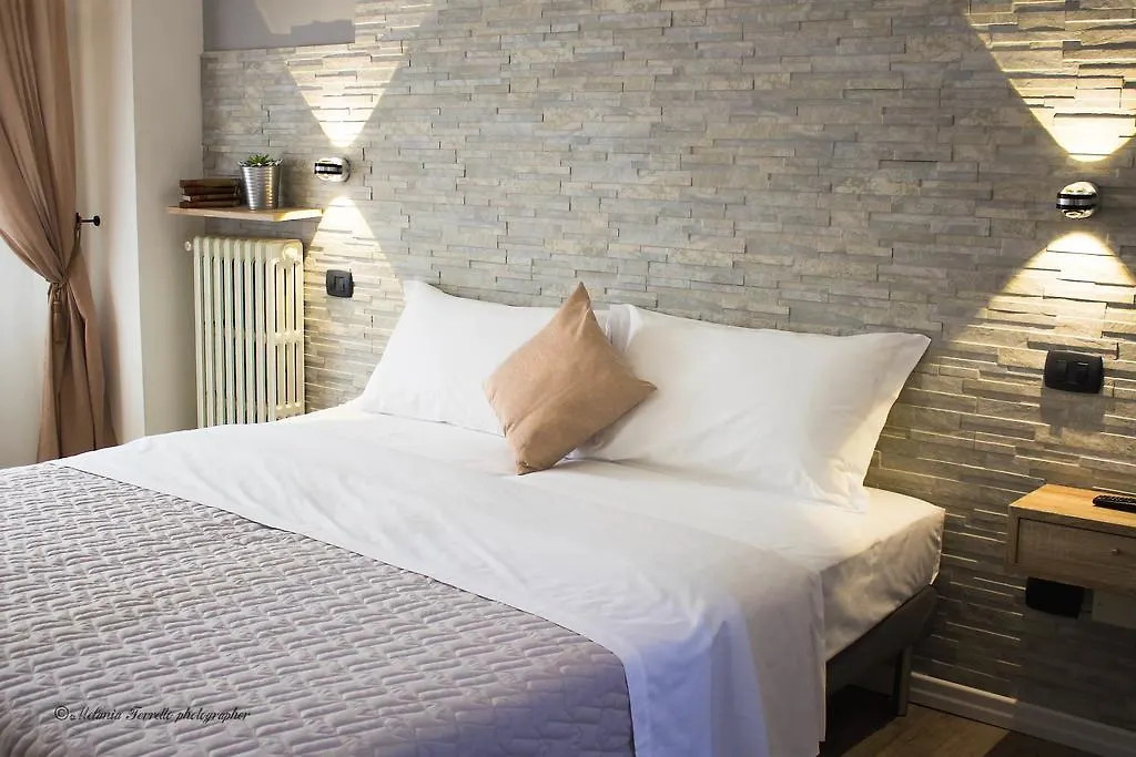 *** Guest house Aurelia Rooms Verona Italy