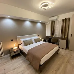  Hotel Plaza Ungheria Italie